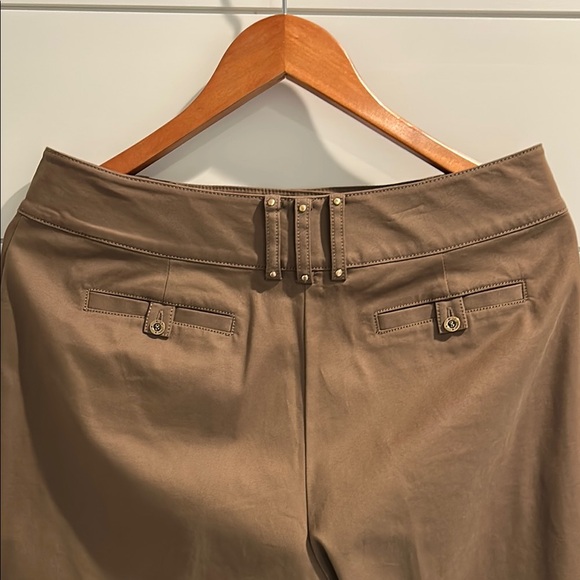 St. John Sport Vintage Tailored Blazer with pants - Picture 10 of 14